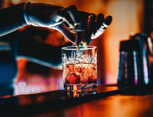 Die besten 5 Bars zum Beginn ihres High Class Dates in München